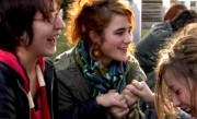 Réalisé par Stéphan Moszkovicz
Meryl, Marianne et Camille ont 18 ans et le bac derrière elles....