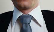 La gueule de l’emploi Réalisé par Didier Cros
Dix commerciaux en quête de travail. Convoqués pour une session collective...
