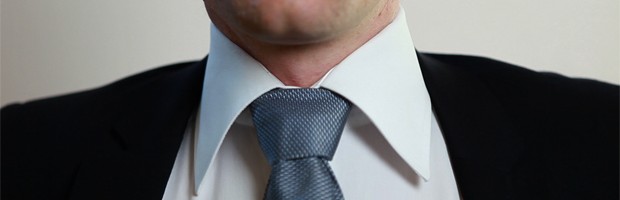 Réalisé par Didier Cros

Dix commerciaux en quête de travail. Convoqués pour une session  collective...