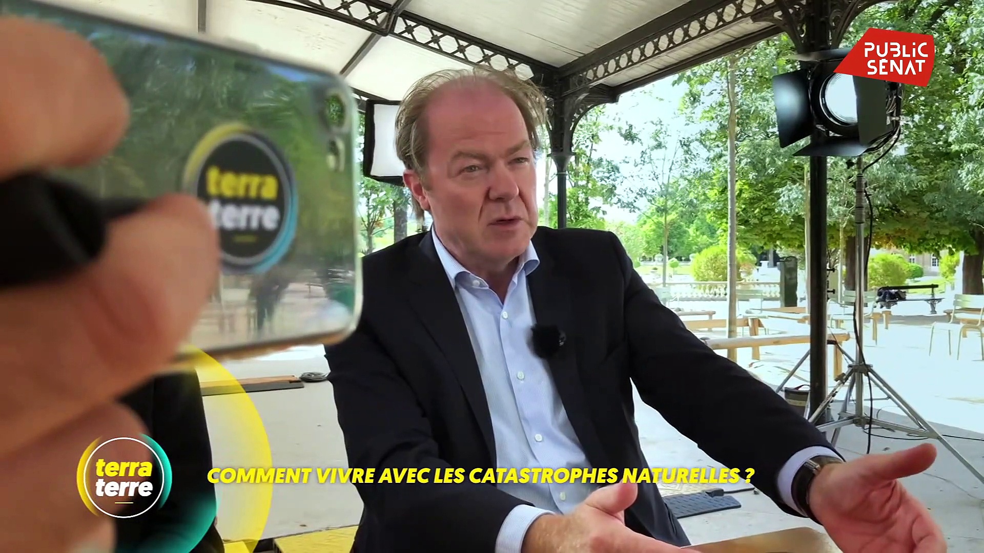 Comment-vivre-avec-les-catastrophes-naturelles-Terra-terre-03082020
